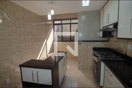 Apartamento à venda com 125m², 3 quartos e 2 vagasCozinha
