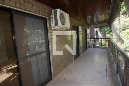 Apartamento à venda com 125m², 3 quartos e 2 vagasVaranda da Cozinha