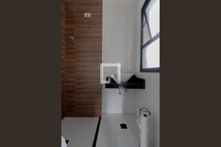 Casa à venda com 97m², 2 quartos e 2 vagas Casa à venda com 97m², 2 quartos e 2 vagasBanheiro Suíte 2