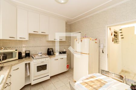 Cozinha de casa à venda com 3 quartos, 280m² em Vila Cachoeira, São Paulo