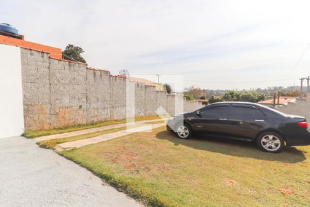 Casa à venda com 500m², 3 quartos e 4 vagas Casa à venda com 500m², 3 quartos e 4 vagasQuintal