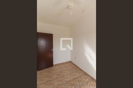 Casa à venda com 500m², 3 quartos e 4 vagas Casa à venda com 500m², 3 quartos e 4 vagasQuarto 2