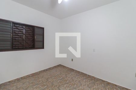 Casa à venda com 500m², 3 quartos e 4 vagas Casa à venda com 500m², 3 quartos e 4 vagasQuarto 3