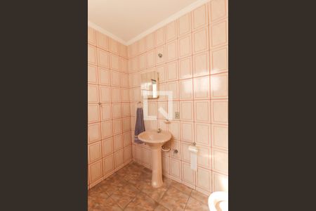 Casa à venda com 500m², 3 quartos e 4 vagas Casa à venda com 500m², 3 quartos e 4 vagasBanheiro