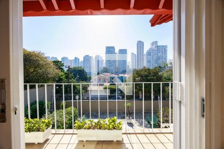 Casa à venda com 465m², 4 quartos e 3 vagasSuíte 2