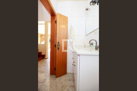 Casa à venda com 465m², 4 quartos e 3 vagasLavabo