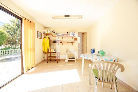 Casa à venda com 465m², 4 quartos e 3 vagasEdícula