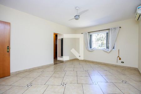 Casa à venda com 465m², 4 quartos e 3 vagasSuíte 4