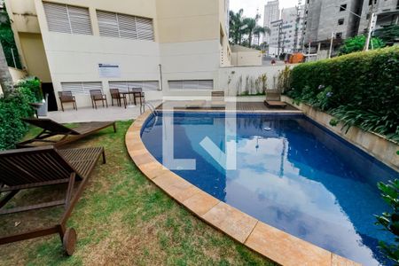 Apartamento à venda com 38m², 1 quarto e 1 vagaÁrea comum - Piscina