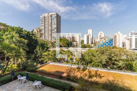 Apartamento para alugar com 125m², 3 quartos e 3 vagasVista