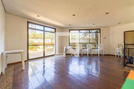 Apartamento para alugar com 125m², 3 quartos e 3 vagasÁrea comum - Salão de festas