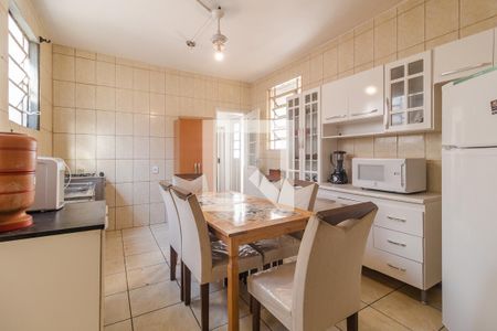 Apartamento à venda com 110m², 3 quartos e sem vagaCozinha