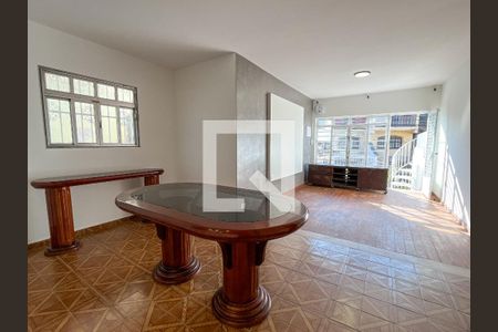 Sala de casa à venda com 2 quartos, 200m² em Vila Pereira Barreto, São Paulo