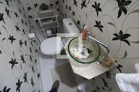 Casa à venda com 110m², 2 quartos e 1 vagaLavabo