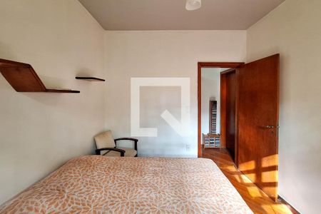 Casa para alugar com 1000m², 4 quartos e 4 vagas Casa para alugar com 1000m², 4 quartos e 4 vagasQuarto 2