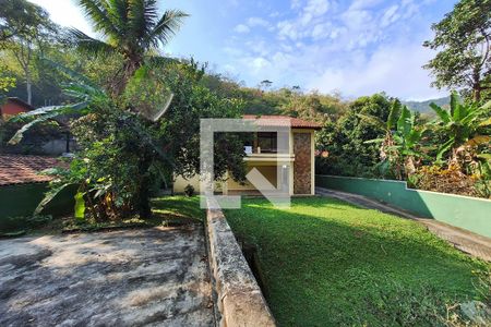 Casa para alugar com 1000m², 4 quartos e 4 vagas Casa para alugar com 1000m², 4 quartos e 4 vagasQuintal