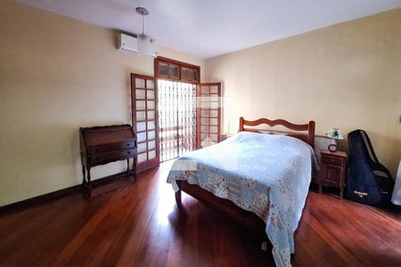 Casa para alugar com 1000m², 4 quartos e 4 vagas Casa para alugar com 1000m², 4 quartos e 4 vagasSuíte