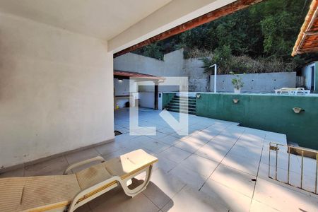 Casa para alugar com 1000m², 4 quartos e 4 vagas Casa para alugar com 1000m², 4 quartos e 4 vagasQuintal