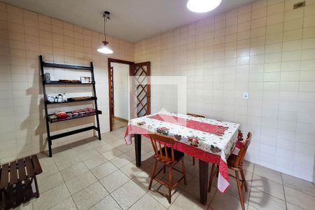 Casa para alugar com 1000m², 4 quartos e 4 vagas Casa para alugar com 1000m², 4 quartos e 4 vagasCopa