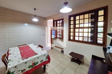 Casa para alugar com 1000m², 4 quartos e 4 vagas Casa para alugar com 1000m², 4 quartos e 4 vagasCopa