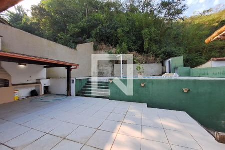 Casa para alugar com 1000m², 4 quartos e 4 vagas Casa para alugar com 1000m², 4 quartos e 4 vagasQuintal