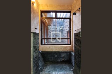 Casa para alugar com 1000m², 4 quartos e 4 vagas Casa para alugar com 1000m², 4 quartos e 4 vagasBanheiro da Suíte