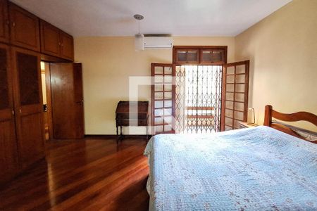 Casa para alugar com 1000m², 4 quartos e 4 vagas Casa para alugar com 1000m², 4 quartos e 4 vagasSuíte