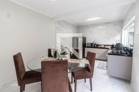 Casa para alugar com 130m², 3 quartos e 2 vagasCozinha