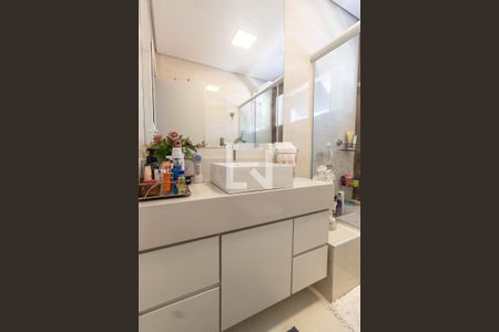 Casa para alugar com 130m², 3 quartos e 2 vagasSuíte