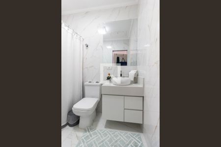 Casa para alugar com 130m², 3 quartos e 2 vagasSuíte