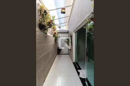 Casa para alugar com 130m², 3 quartos e 2 vagasCorredor