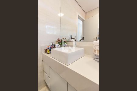 Casa para alugar com 130m², 3 quartos e 2 vagasSuíte