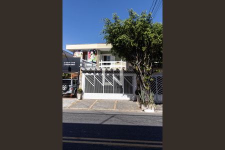 Casa para alugar com 130m², 3 quartos e 2 vagasFachada