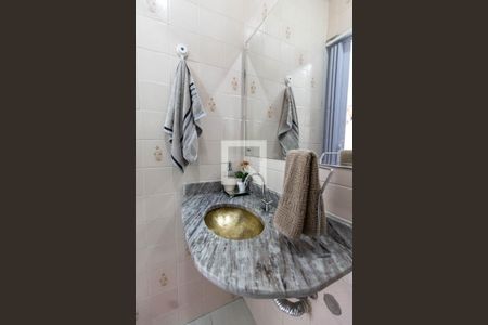 Casa para alugar com 130m², 3 quartos e 2 vagasBanheiro de Serviço