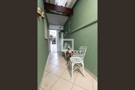 Casa para alugar com 130m², 3 quartos e 2 vagasCorredor