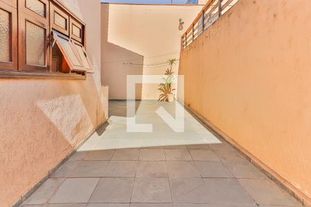 Casa à venda com 650m², 3 quartos e 4 vagasQuintal