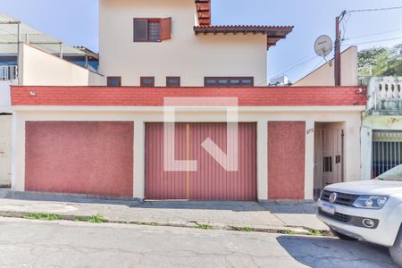 Casa à venda com 650m², 3 quartos e 4 vagasFachada Casa