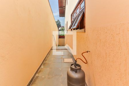 Casa à venda com 650m², 3 quartos e 4 vagasQuintal