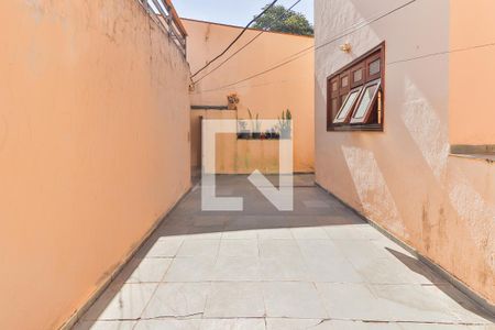 Casa à venda com 650m², 3 quartos e 4 vagasQuintal