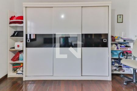 Casa à venda com 650m², 3 quartos e 4 vagasQuarto 2