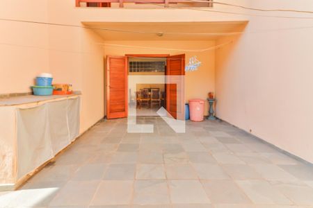 Casa à venda com 650m², 3 quartos e 4 vagasQuintal