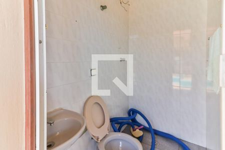 Casa à venda com 650m², 3 quartos e 4 vagasBanheiro Serviço