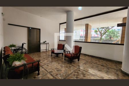 Apartamento para alugar com 117m², 2 quartos e 1 vaga Apartamento para alugar com 117m², 2 quartos e 1 vagaHall de entrada