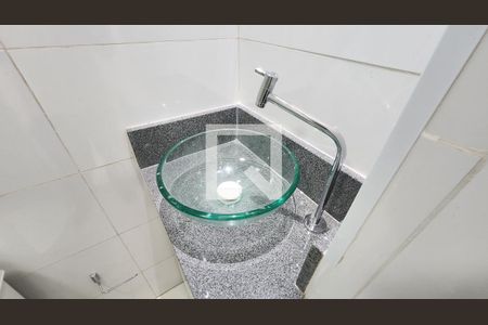 Apartamento para alugar com 117m², 2 quartos e 1 vaga Apartamento para alugar com 117m², 2 quartos e 1 vagaBanheiro da Suíte 1