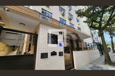 Apartamento para alugar com 117m², 2 quartos e 1 vaga Apartamento para alugar com 117m², 2 quartos e 1 vagaFachada