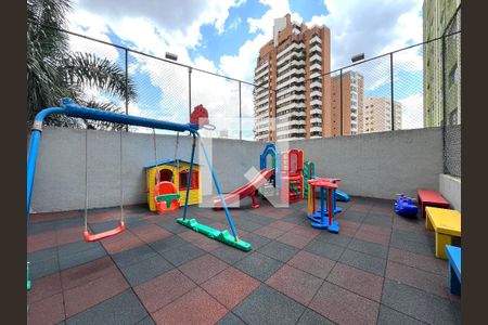 Apartamento para alugar com 67m², 2 quartos e 1 vaga Apartamento para alugar com 67m², 2 quartos e 1 vagaÁrea comum - Playground