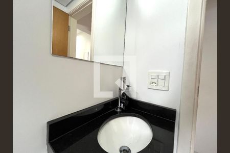 Apartamento para alugar com 67m², 2 quartos e 1 vaga Apartamento para alugar com 67m², 2 quartos e 1 vagaBanheiro