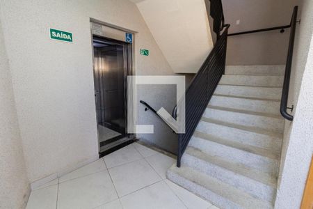Apartamento para alugar com 45m², 1 quarto e 1 vagaÁrea Comum - Elevador e Escadas