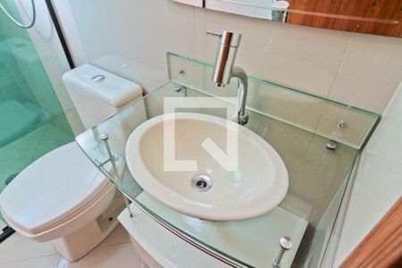 Casa para alugar com 60m², 2 quartos e 1 vaga Casa para alugar com 60m², 2 quartos e 1 vagaBanheiro