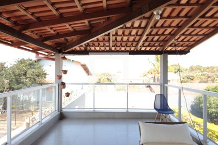 Casa à venda com 800m², 5 quartos e 10 vagasCobertura